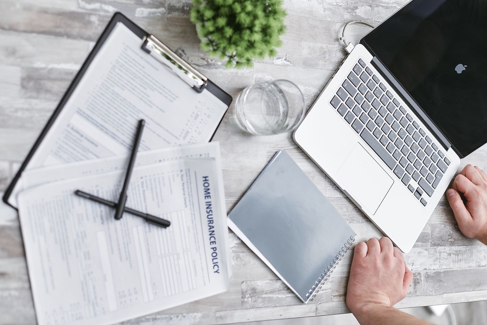 Distinguer les clauses indispensables du remplissage commercial dans un contrat multirisqu